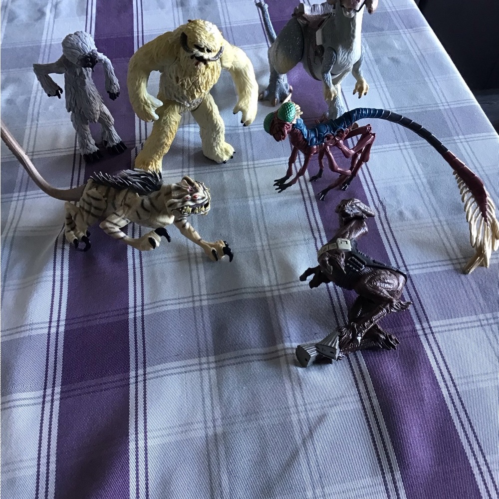 6 Hasbro Star Wars Fantasy Creature Figurine Set